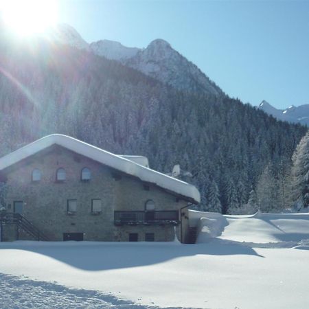 Chalet Rustico Bertolini Per Gruppi! Villa Vermiglio Dış mekan fotoğraf