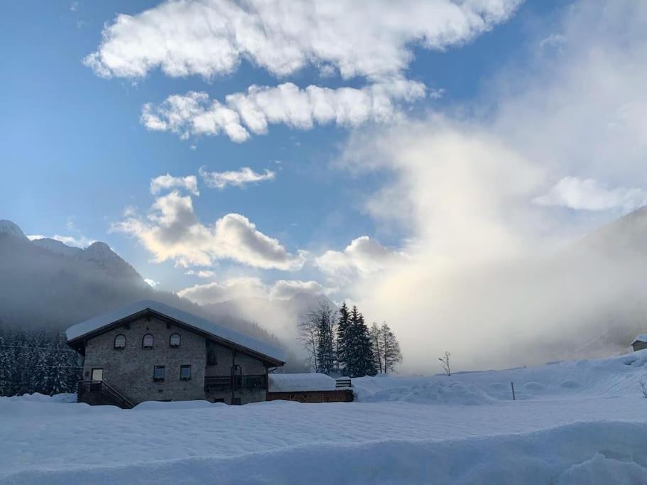 Chalet Rustico Bertolini Per Gruppi! Villa Vermiglio Dış mekan fotoğraf